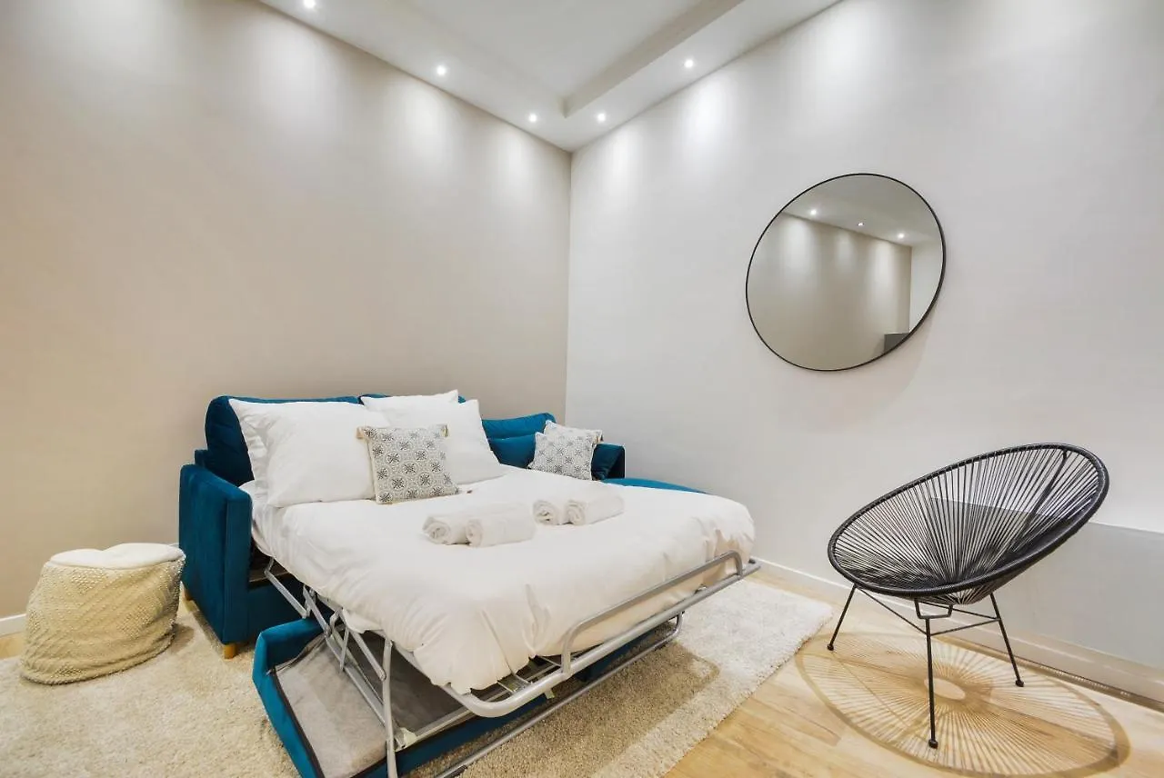 Luxury Home In Heart Of Paris!Opera/Eurostar 6Pers France